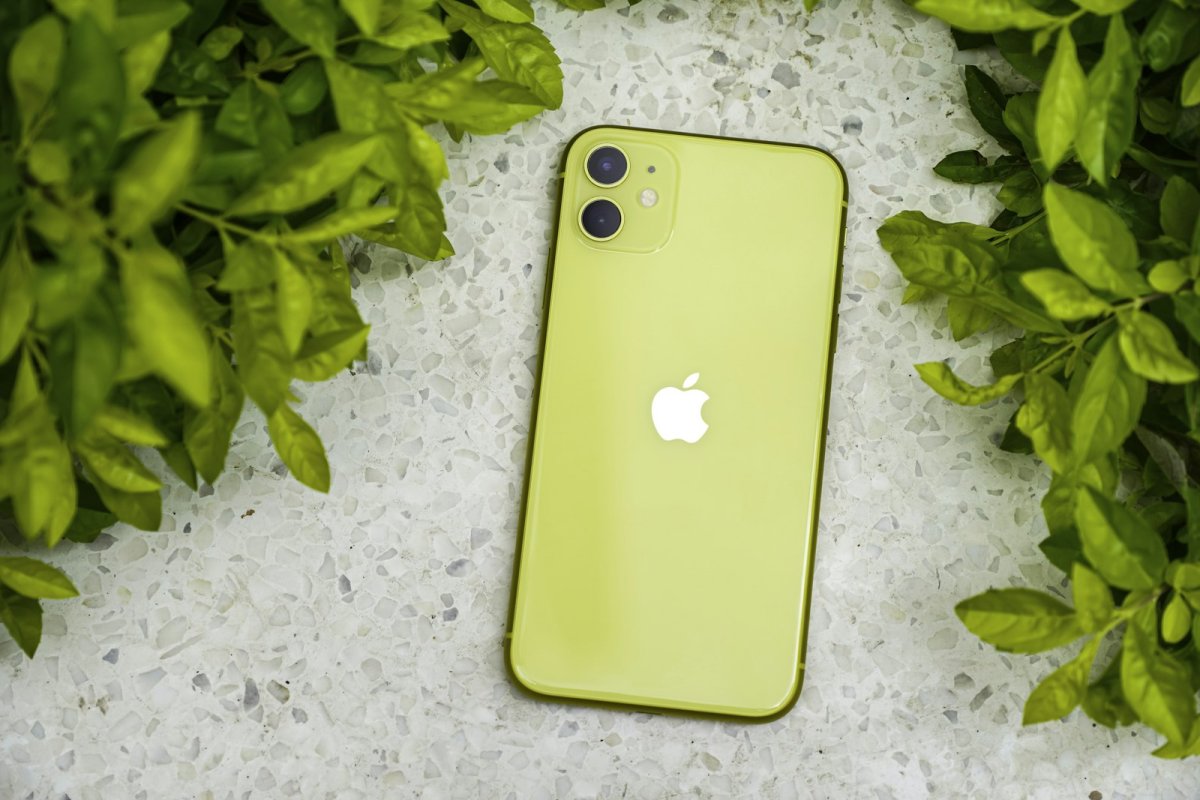 iPhone 15 — Yeşil Doğa Serisi